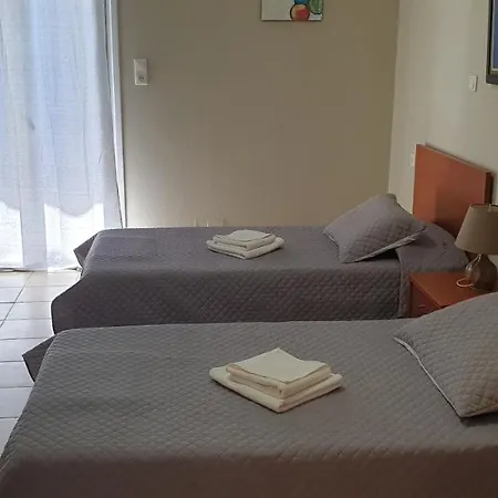 Πανσιόν Notia Gi