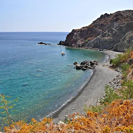 Notia Gi Πανσιόν *